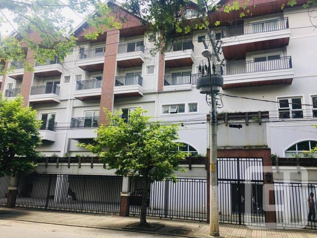 Flat novo, aconchegante e no Coração do Capivari / Internet + Aquecedores Campos do Jordão Exterior foto